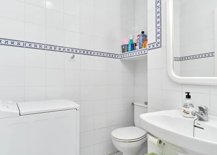 With Stunning Views ネルハ