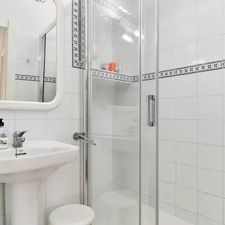 With Stunning Views Apartment *