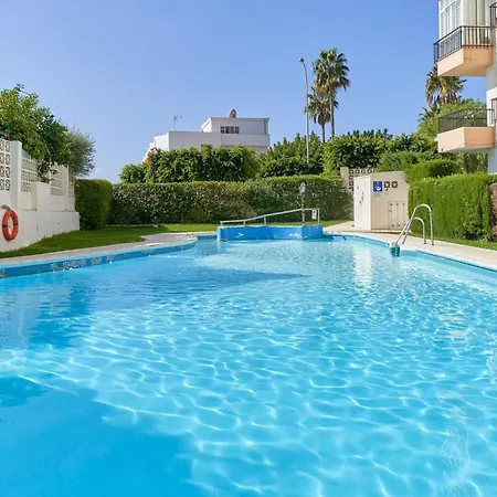 With Stunning Views Apartment *