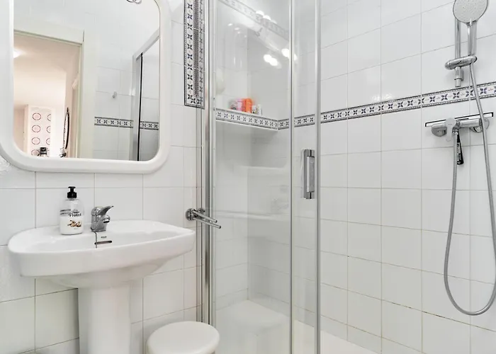 With Stunning Views Apartment *